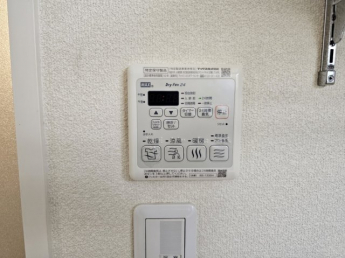 浴室乾燥機付きです