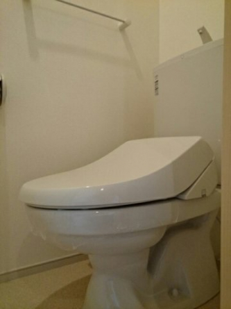 シンプルで使いやすいトイレです