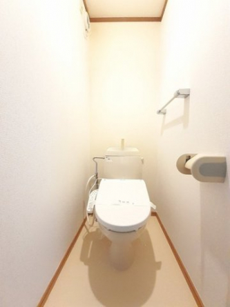 清潔感のあるトイレです