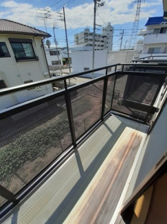お洗濯にも便利なバルコニー付き
