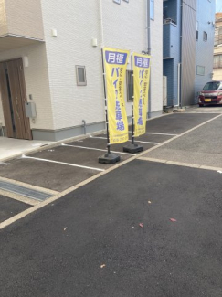 【駐車場】