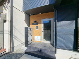 【エントランス】