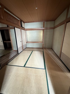 落ち着いた雰囲気の和室付きです