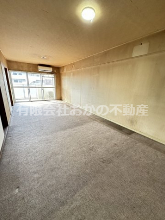 こちらの居間で趣味の時間をお楽しみください
