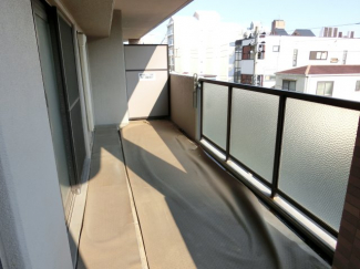 お洗濯にも便利なバルコニー付き