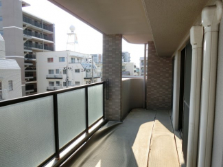 広々としたバルコニーです
