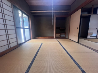 来客時にも便利な和室付き