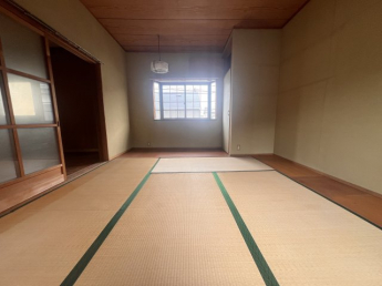 和室、ちょっとしたくつろぎスペースにいかがでしょうか