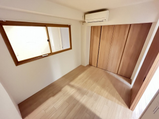 明るい室内です