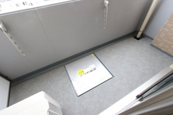 陽当たり良好なバルコニーです