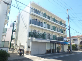 外観は落ち着いています