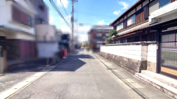 【前面道路含む現地写真】