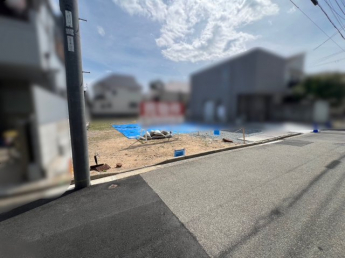 公道に約6.41ｍ接面しています。
