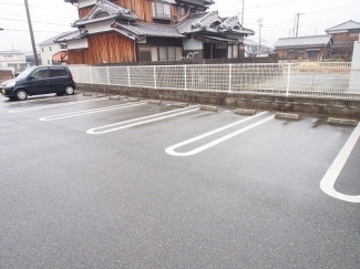 駐車スペースもあります