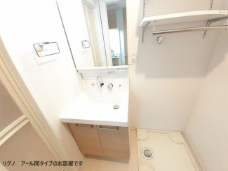 スペースが確保できる洗面所です