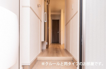 明るい玄関です