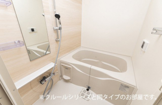 コンパクトで使いやすいお風呂です