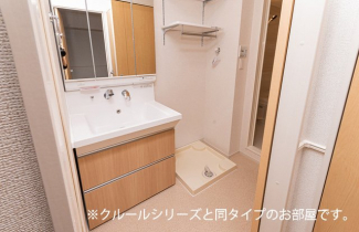 忙しい朝には欠かせない洗面所です