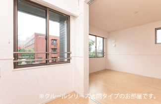 こちらの居間で趣味の時間をお楽しみください