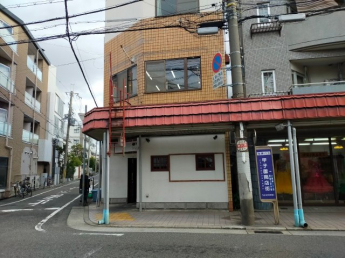 バス停目の前