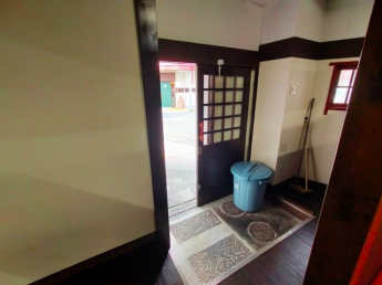 【玄関】
