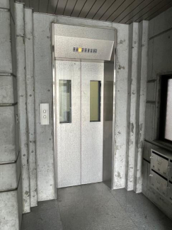 千鶴興産ビルの画像