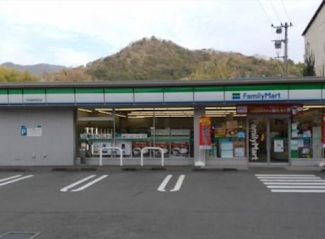 ファミリーマート宇和島伊吹町店まで4036m
