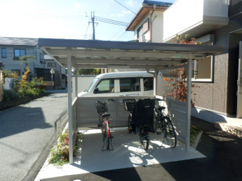 屋根付きの駐輪場です