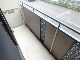 落ち着いた時間を過ごせるバルコニーです