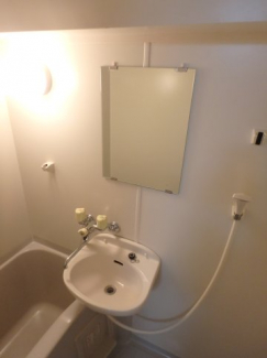 コンパクトで使いやすい洗面所