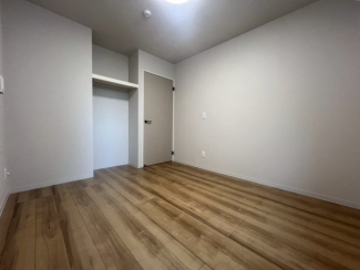 【寝室】