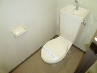 落ち着いたトイレです