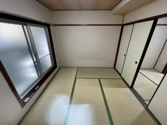 【寝室】