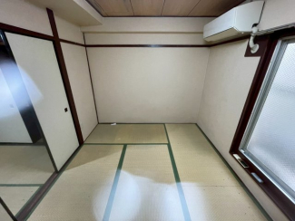 【寝室】