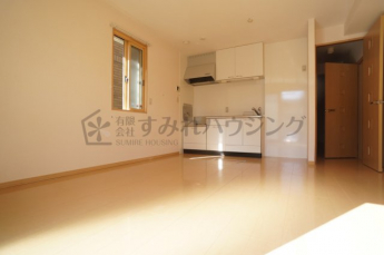 参考、同建物・反転間取りの号室