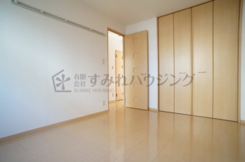 参考、同建物・反転間取りの号室