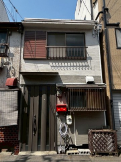 レトロな外観の建物です。