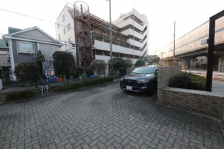 駐車場に車を止められます