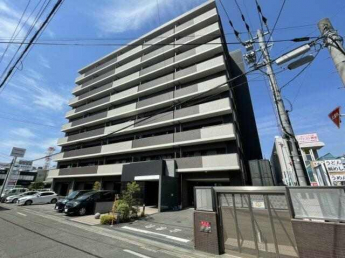 南側前面道路より撮影の外観写真