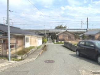 【前面道路含む現地写真】