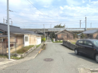 【前面道路含む現地写真】