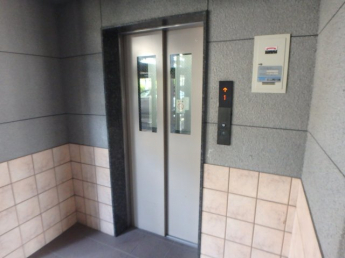 エレベーターです