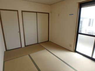 和室がひろがる居住スペース