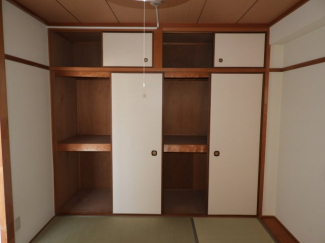落ち着いた雰囲気の和室付きです