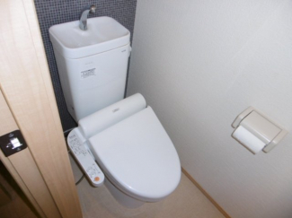 清潔感のあるトイレです