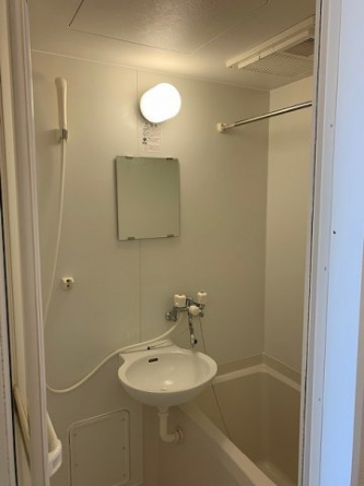 コンパクトで使いやすいお風呂です