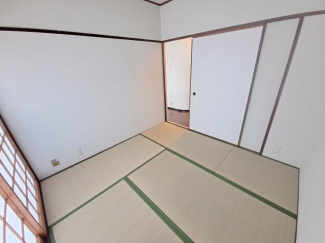 【寝室】