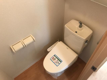 冬も快適な温水暖房便座