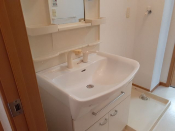 忙しい朝には欠かせない洗面所です