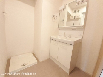 コンパクトで使いやすい洗面所